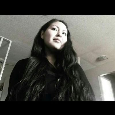 x_xtna's profile picture. Indigenous woman, mother, student.
