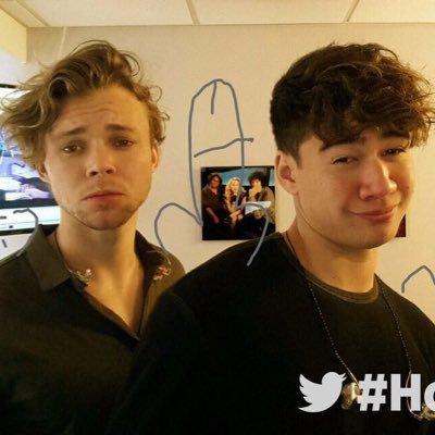 free follow from @mellifluousash and @fivesaucedaily and @5soscasting please follow over there xx