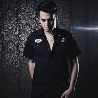 KJLV_indonesia's profile picture. fanbase RESMI of Kejulovers Indonesia| followed by @kvinjulio 24/06/2014 ❤️Jgn ngaku KJLV kalo blom Follow  :p              Owner : @yhuniiiaaa シ️