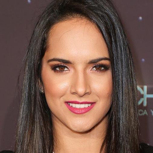 Amante de la vida, Colombiana y apoyando incondicionalmente a Ana Lorena, Mi vida, Mi ejemplo a seguir, en fin mi vida entera, Mi idola.