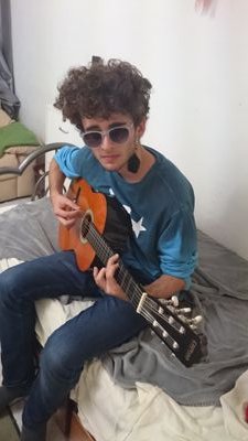 BooBooChriz's profile picture. idek