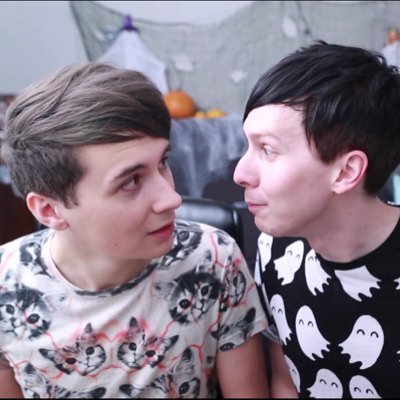 hi, so my name is [t e s l a] || welcome to the phandom, its pretty ace.