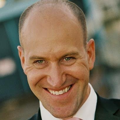 stuartcb's profile picture. Focused on customer-centric culture, CX, EX and digital transformation - blending tech, big data and human-centred approaches for meaningful impact.