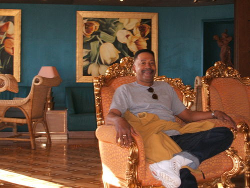 Hiphopharrio's profile picture. Phoulz (fools) promoter