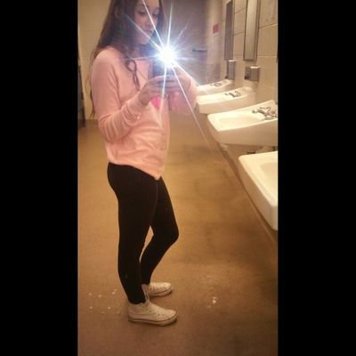 ELazirko's profile picture. 