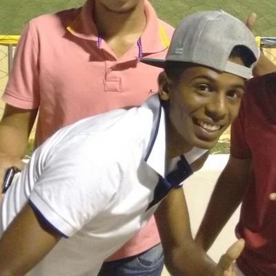 e Que diminua eu pra que tu crescas senhor mais e mais