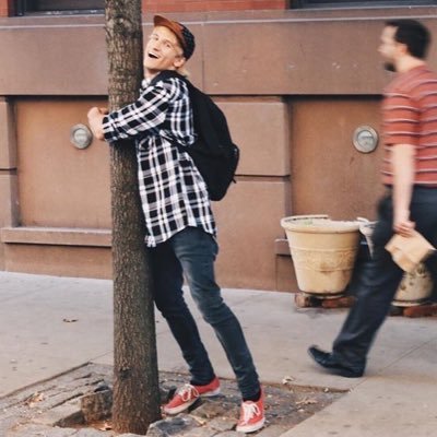 wayoutdiy's profile picture. I've got a cold heart, cold hands