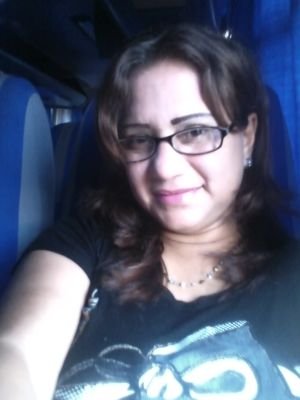 salavarriacris1's profile picture. 