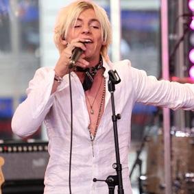 ❝All I got is love for you. ❝ Winged god of sexual desire. @OlympianPoet's lil' dove. |PJO||Greek Myth||18+||Claimed||Pan| FC: Ross Lynch