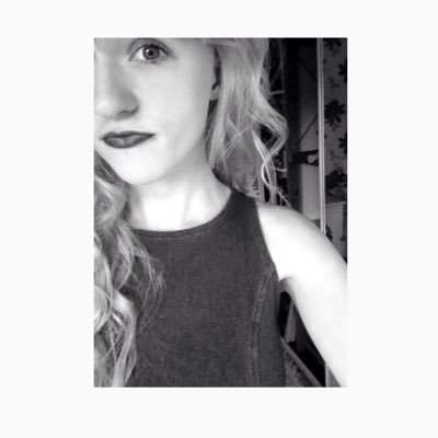 Emily1131Emily's profile picture. One Direction❤️
