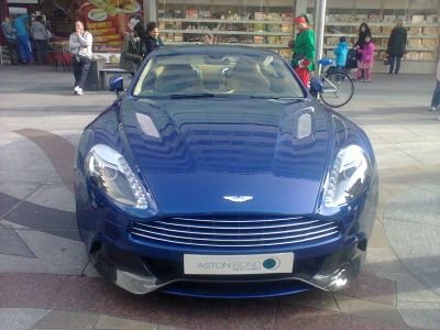 Life14High's profile picture. a guy who does stuff and play a lot of video games and eat KFC (: (lol)