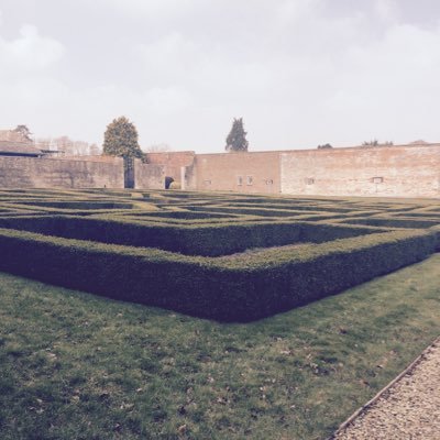 UKSubbies's profile picture. 