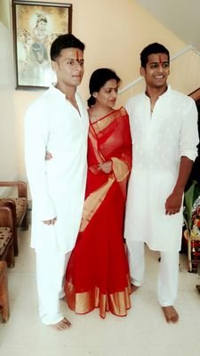 RoamingRaunak's profile picture. Development is self motivated .....