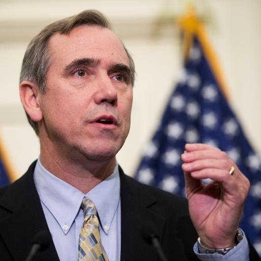 FAKE Jeff Merkley (D-OR). Focus on renewable energy, agriculture, consumer protection, LGBT rights. Account for Goldman School budget simulation 2015.