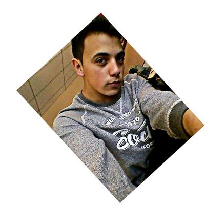 Hago lo que se me canta. Soy infinito y por ende poco biobiografiable..ME SALVE X REIRME A CARCAJADAS.Y no importa como lo hago+disfruten el truco!