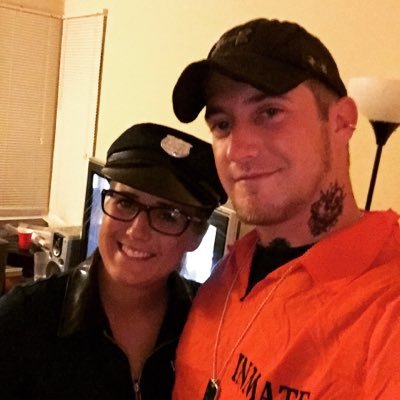 DerekShullenbar's profile picture. Find me on Facebook and Instagram is Derek_Shullenbarger