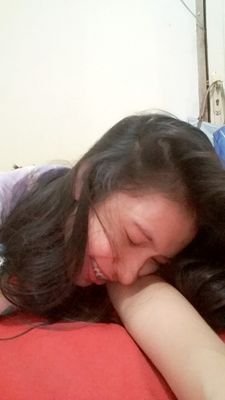 indrirevi's profile picture. 