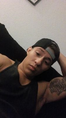 spursnation04's profile picture. snapchat :spursnation04 instagram:ericcarbajal7 and kik:eric090811