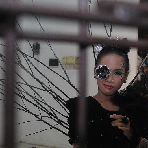 Jangan menyerah atas impianmu, impian memberimu tujuan hidup. Ingatlah, sukses bukan kunci kebahagiaan, kebahagiaanlah kunci sukses.SemangART!||Riau-Yogyakarta