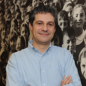 RodrigoRocoF's profile picture. Trabajador de la Educación Pública en la Muni de STGO con la Alcaldesa #IraciHassler. Opiniones a título personal. 🌳🌳🌳🌲🌳