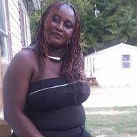 YvettShort's profile picture. 