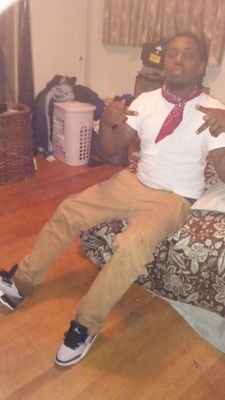 tduane72's profile picture. just a young nigga tryn to get a bankroll