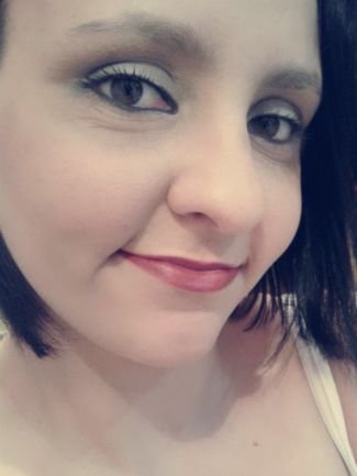 Polly_KKZT's profile picture. 