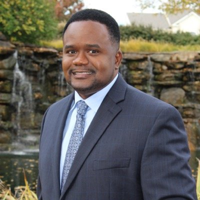 Product marketing strategist, technology enthusiast, digital marketing expert, inspirational speaker, husband, and father.