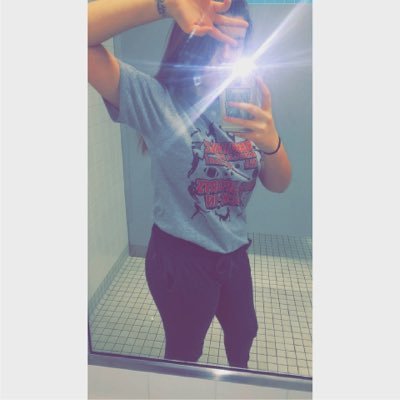 follow me on insta @tbhhtayylor ;)