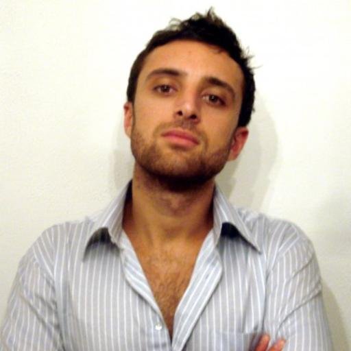 LELite82's profile picture. Credo nella gente che crede, in chi sogna combattendo e combatte sognando. La squadra per me è come la barba: non una moda, ma una religione.