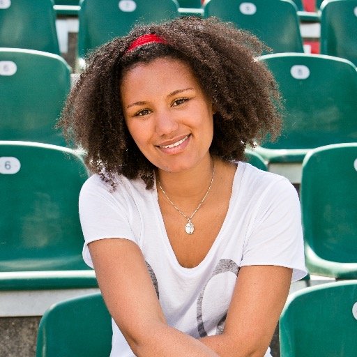 beeskneesnews's profile picture. proud solo mother of four, tech entrepreneur, ceo @tickaroo Tool for Digital Real Time Storytelling and Audience Engagement, yoga teacher at https://t.co/HR4GJ1l93f