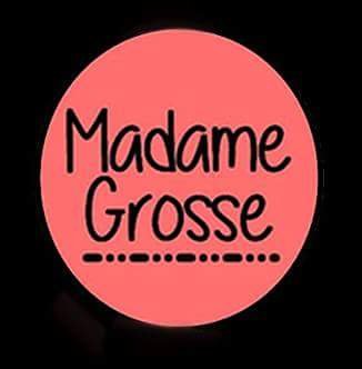 Dans chaque personne se cache une Madame Grosse. Un blog de passions qui touche beauté, cuisine, lifestyle et mode, mais surtout de la confiance en soi.