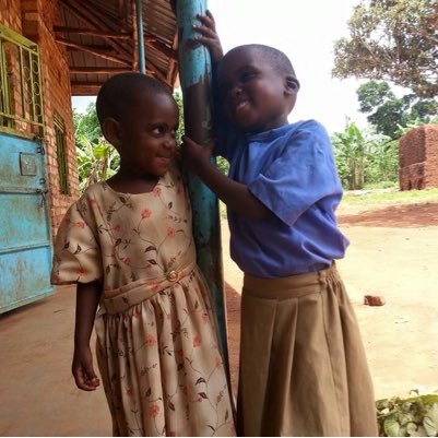 Camino a Uganda el 28 de agosto de 2014, en Uganda junio de 2017