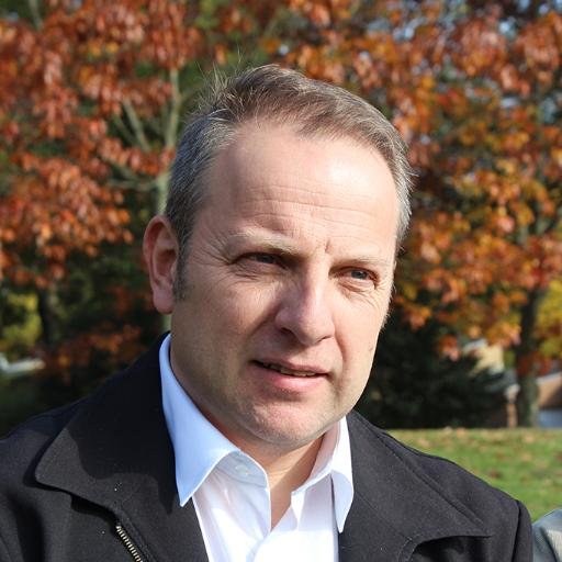 XCompain's profile picture. Tête de liste du @FdGBretagne #Regionales2015