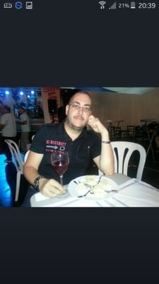AgustnFloresMa1's profile picture. Aquí estoy despacito y con buena letra y la vida pasa lentamente
