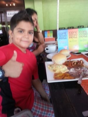 rodril06's profile picture. 