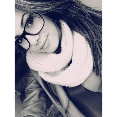 CarlaReyes_lz2's profile picture. A veces se gana, a veces se pierde, pero siempre se aprende♣.