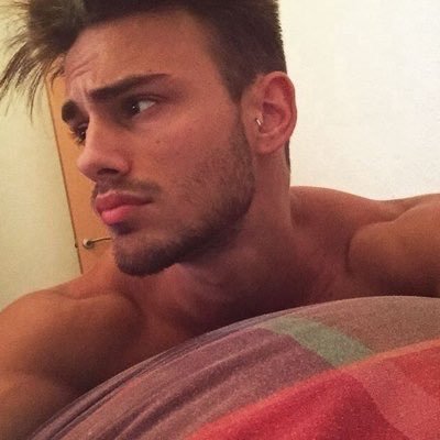 maximerpdm's profile picture. Baby girl whats ur name? Let me talk to ya let me buy u a drink