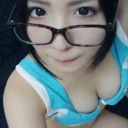 普段はしがないヲタ女、裏では淫乱ビッチw 夏コミとかで過激なコスしてお持ち帰りされたい・・・が、実行したことはない。まだない。