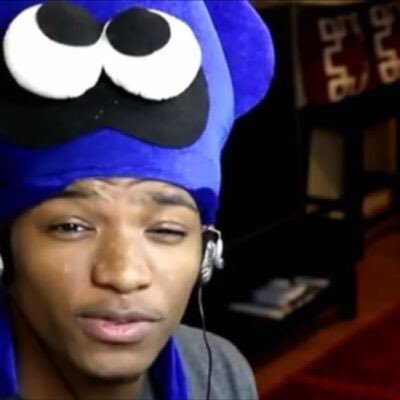 etikassquidhat's profile picture. You're a squid now, You're a hat now.