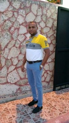 josediazm13's profile picture. Licenciado en Mercadeo, divertido y algo atrevido. Amante de los deportes, la buena comida y la música Salsa. Agradecido de mi Buen Dios por su Misericordia.