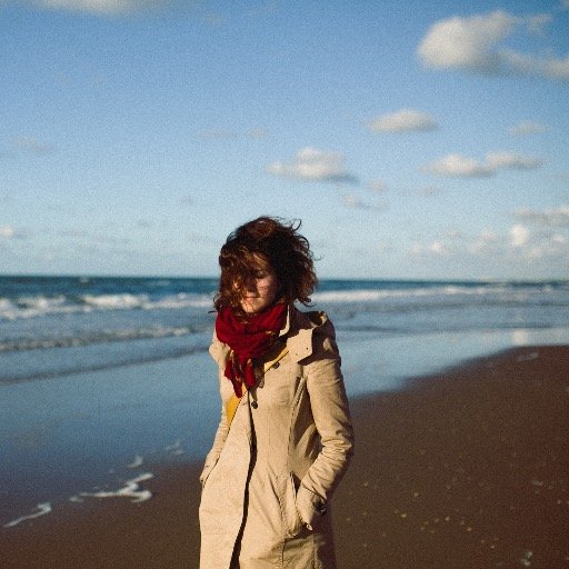Student at Royal Academy of Arts in the Hague & Photographer at http://t.co/SNP2fDOf2B