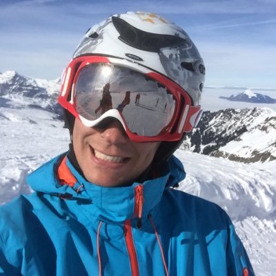 elraviere's profile picture. 