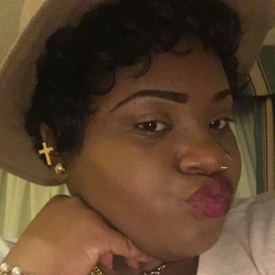 Pretty inside and out because True confidence leaves no room for jealousy. When you know your are great, you have no need to hate. Instagram @_mellz2