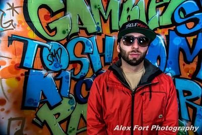 ToshPointFlo's profile picture. 