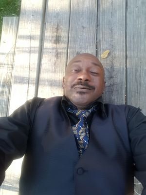 I write poetry, i am a transportation operator and do home and apt work and some HAVC
But most of all i read the word of my lord