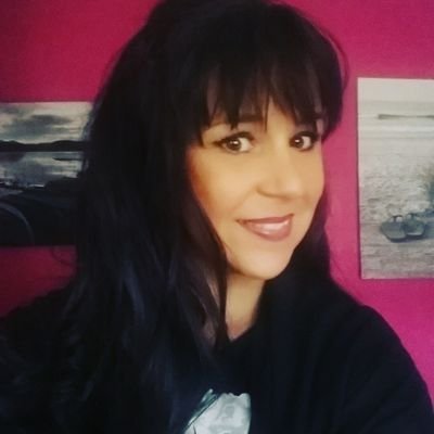 c7f359ec930e4cf's profile picture. live life to the full