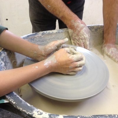 A small rural creative ceramics Studio offering fun, sociable, relaxing and creative sessions for all! Paint, built or throw!!