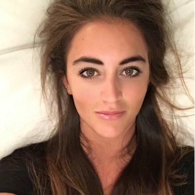 Instagram: @georgina_leighc