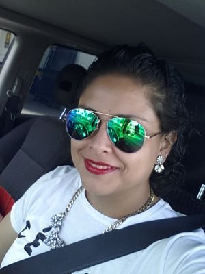 MarthitaHc's profile picture. ...que te ame y que me ames es una ironia